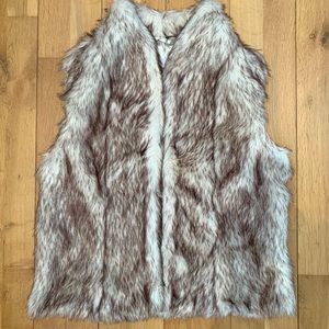 $148 BCBGeneration Faux Fur Vest Sz S-NWOT